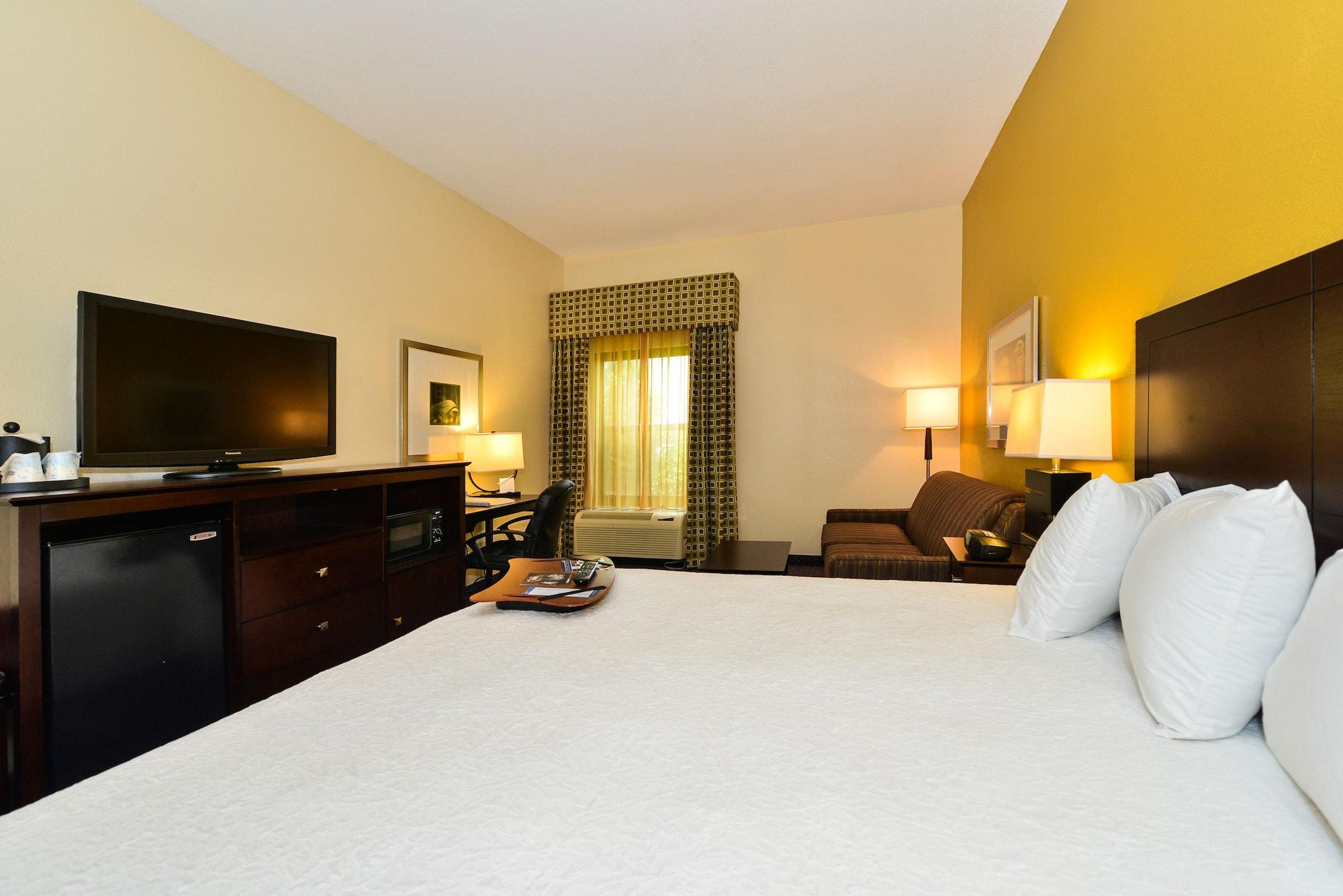 Hampton Inn Petersburg-Fort Gregg Adams Экстерьер фото
