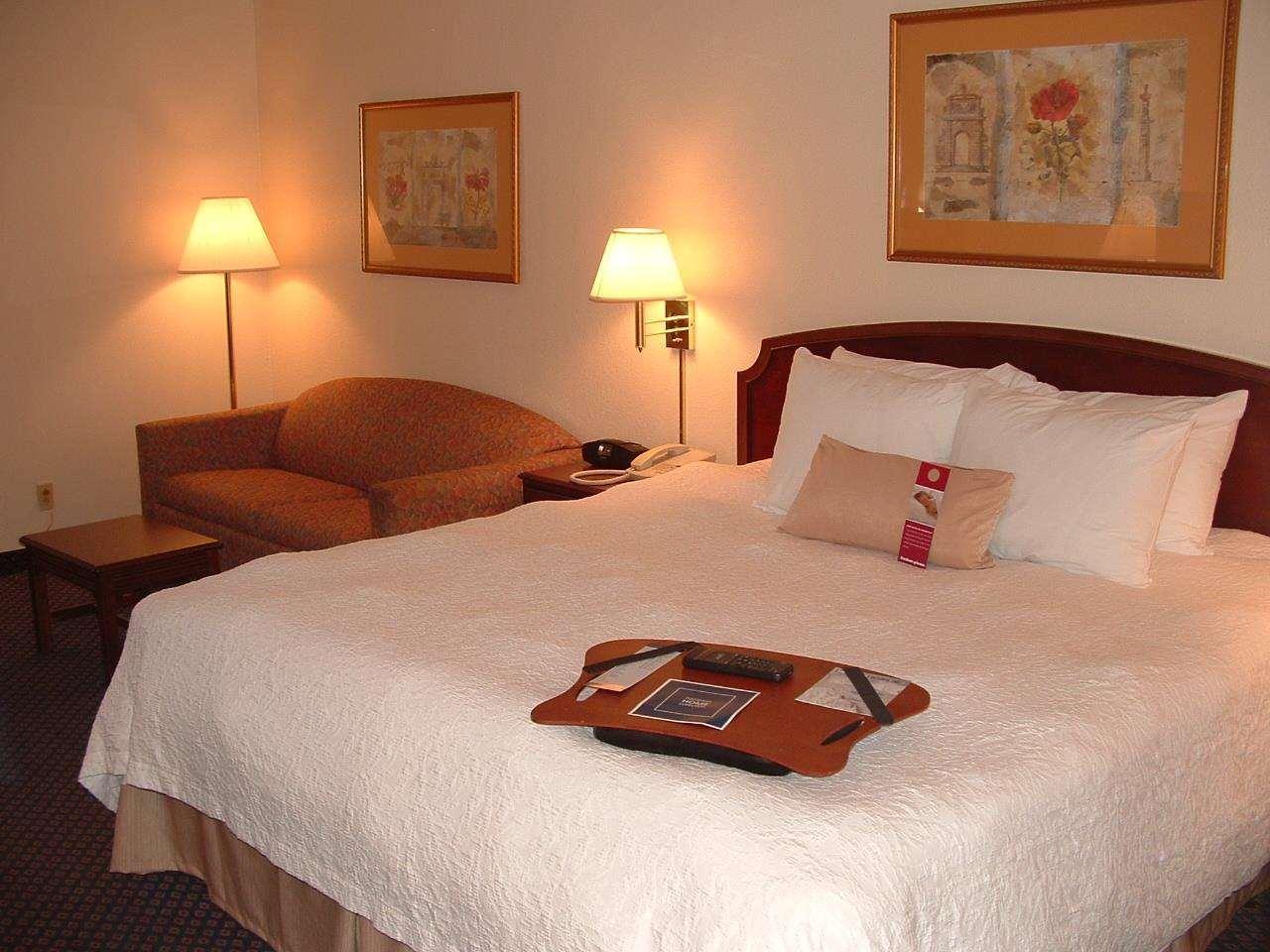 Hampton Inn Petersburg-Fort Gregg Adams Номер фото