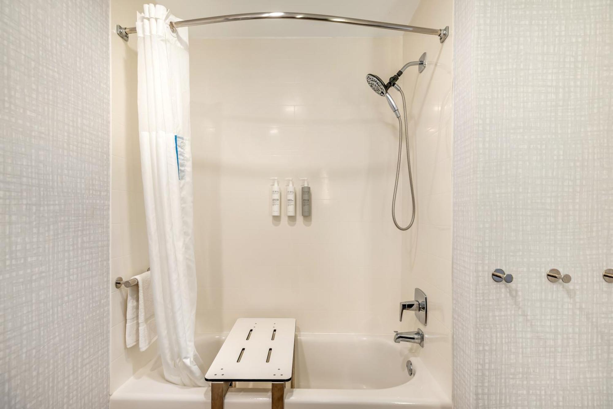 Hampton Inn Petersburg-Fort Gregg Adams Экстерьер фото